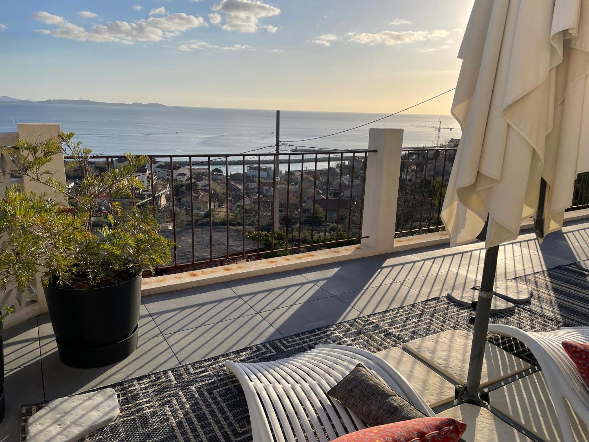 מרסיי Superbe Terrasse Avec Vue Panoramique Sur La Mer מראה חיצוני תמונה